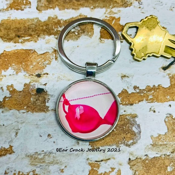 Handmade - Breast Cancer Keychain - Picture 1 of 3